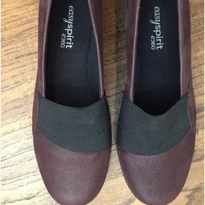 Easy Spirit Women's Caridad Wedge Comfort Size 8.5 Burgundy Wine and Black.